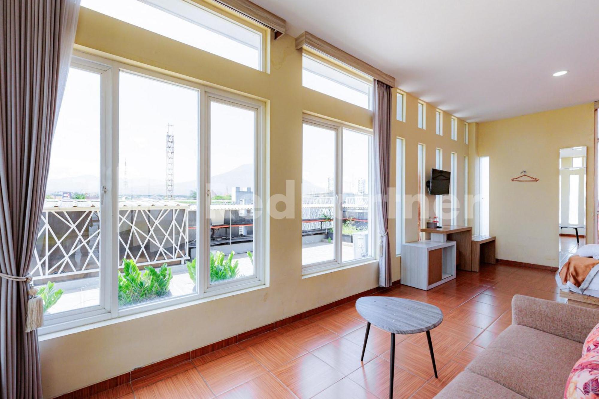 De Malang Sweet Homestay Syariah Mitra Reddoorz 外观 照片