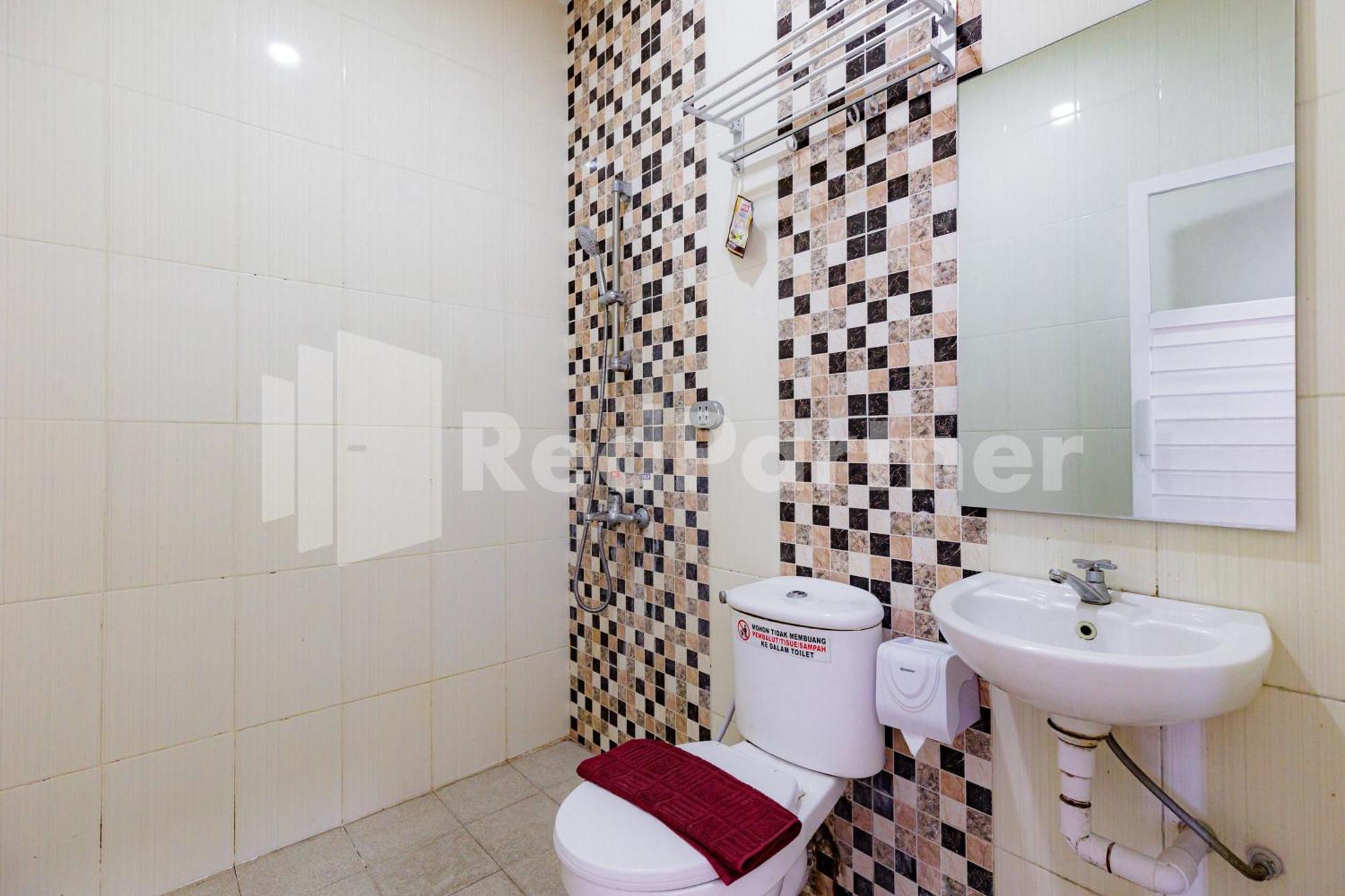 De Malang Sweet Homestay Syariah Mitra Reddoorz 外观 照片
